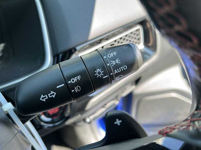 ホンダ シビック EX 千葉県 2021(令3)年 4万km プレミアムクリスタルブルークリスタル ナビ　バックカメラ　ＥＴＣ２．０　置くだけ充電　レーンアシスト　ワンセグ　Ｂｔ　シートヒーター　パワーシート　エアロ　ＬＥＤライト　オートライト　オートマチックハイビーム　Ｍｏｄｕｌｏ１８インチＡＷ