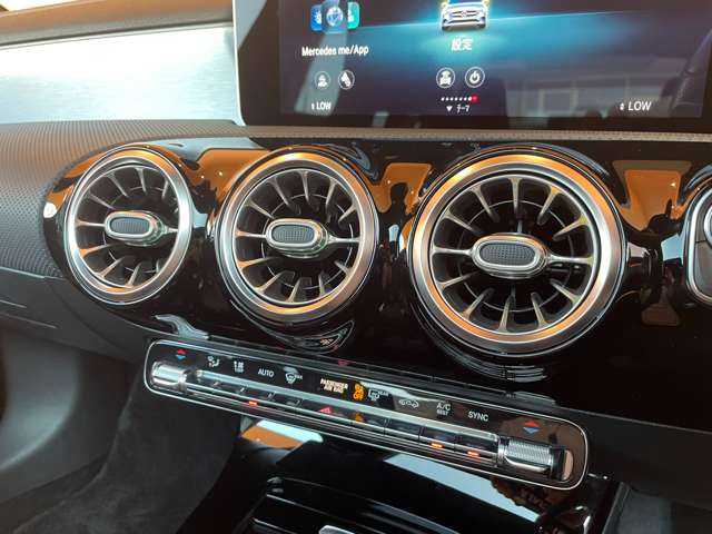 メルセデス・ベンツ ＣＬＡ２００ｄ AMGライン 愛知県 2019(令1)年 5.1万km ポーラホワイト パノラミックスライディングルーフ /レザーエクスクルーシブパッケージ /アドバンスドパッケージ /レーダーセーフティパッケージ /ACC /ブラインドスポットアシスト /レーンキープアシスト /純正ナビ /フルセグTV /360度カメラ /黒革シート /シートヒーター /アンビエントライト /ETC