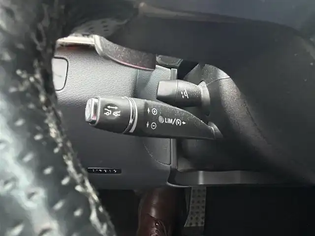 メルセデス・ベンツ Ｅ６３ ワゴン 4マチック 茨城県 2013(平25)年 7.5万km ダイヤモンドホワイト 4WD/ワンオーナー/サンルーフ/純正ナビ/フルセグTV/パワーバックドア/バックカメラ/ETC/パークトロニック/レーダーパッケージ/ツインターボ/LEDヘッドランプ/革巻きステアリング/パドルシフト/ナッパ革シート/全席シートヒーター/前席パワーシート/ハーマンカードンサラウンドシステム/純正19インチアルミホイール/キーレスゴー/禁煙車