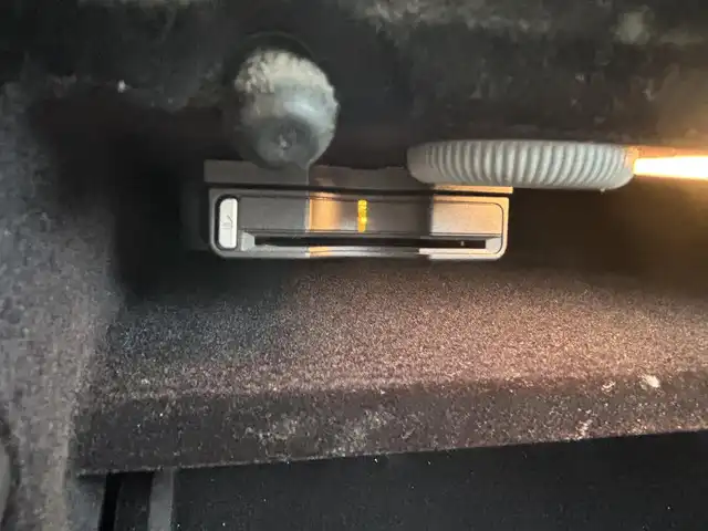 メルセデス・ベンツ Ｅ６３ ワゴン 4マチック 茨城県 2013(平25)年 7.5万km ダイヤモンドホワイト 4WD/ワンオーナー/サンルーフ/純正ナビ/フルセグTV/パワーバックドア/バックカメラ/ETC/パークトロニック/レーダーパッケージ/ツインターボ/LEDヘッドランプ/革巻きステアリング/パドルシフト/ナッパ革シート/全席シートヒーター/前席パワーシート/ハーマンカードンサラウンドシステム/純正19インチアルミホイール/キーレスゴー/禁煙車