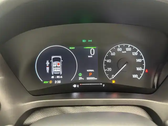 ホンダ ヴェゼル ハイブリッド e:HEV Z 兵庫県 2025(令7)年 0.1千km クリスタルブラックパール e:HEV Z　3VC4AZ/HondaCONNECTディスプレー+ETC2.0車載器+ワイヤレス充電器(220000)/登録済未使用車/純正DA/純正メモリナビ/（BT、フルセグ）/APPLECarPlay/AndroidAut/USB/ワイヤレス充電/バックカメラ/コーナーセンサー/パドルシフト/ステアリングヒーター/パワーバックドア/シートヒーター/ハーフレザー/ビルトインETC２．０/BSM/LKA/PCS/オートハイビーム/LEDヘッドライト/LEDフォグランプ/純正18インチAW/スペアキー×１