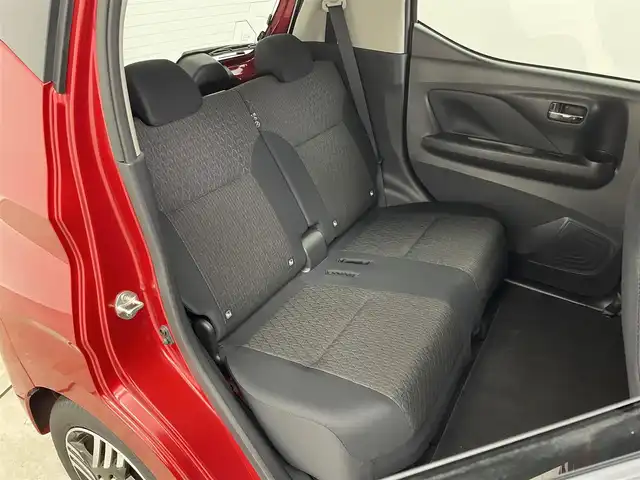 日産 デイズ ハイウェイスターX 埼玉県 2024(令6)年 0.5万km スパークリングレッド/ブラック 純正ディスプレイオーディオ　アラウンドビューモニター　ＥＴＣ　ドライブレコーダー　ヘッドライトレベライザー　純正アルミホイール　スマートキー　プッシュスタート　オートハイビーム　ＬＥＤヘッドライト