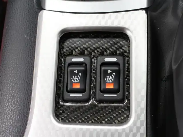 トヨタ ８６ GT 三重県 2013(平25)年 6.2万km ライトニングレッド MODELLISTAフロントスポイラー/MODELLISTAサイドスカート/MODELLISTAリヤスパッツ/純正リヤスポイラー/MODELLISTA WingDancer II18インチAW/HKSマフラー/BLITZアドバンスパワーエアクリーナー/BLITZ車高調整式ダンパー/社外LEDヘッドランプ・テールランプ/ILLINIUM FLUXシフトノブ/CNSPEEDステアリング/純正HDDナビ・地デジTV/・DVD/CD/・Bluetooth/バックカメラ/革/アルカンターラコンビシート/シートヒーター(前席)/ETC/プッシュエンジンスタート/スマートキー×2