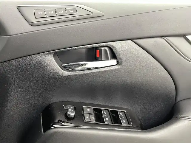 トヨタ ヴェルファイア ハイブリット ZR Gエディション 熊本県 2018(平30)年 7.7万km ブラック 純正１０インチナビ（ＣＤ・ＤＶＤ・フルセグ・ＢＴ・ＳＤ）/バックカメラ　/純正10インチフリップダウンモニター　/ビルトインＥＴＣ２．０　/両側パワースライドドア　/前後クリアランスソナー　/エアロ　（フロント、サイド、リア）/パワーバックドア/トヨタセーフティーセンス/・プリクラッシュセーフティ/・レーンディパーチャーアラート/・オートマチックハイビーム/・レーダークルーズコントロール/前席シートヒーター/シートベンチレーション/２列目シートヒーター/ステアリングヒーター/前席パワーシート/黒本革シート/純正フロアマット/LEONIS１７インチAW/オートライト/３眼LEDヘッドライト/スマートキー/プッシュスタート/スペアキー1本