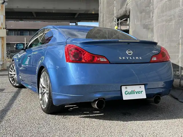 日産 スカイライン 370GT Type SP 千葉県 2010(平22)年 16万km シャイニングブルー 取扱説明書、保証書、スペアキー/メーカーHDDナビ/AM/FM/CD/DVD/フルセグ/バックカメラ/サイドカメラ/サンルーフ/レザーシート/前席パワーシート/シートヒーター/運転席シートメモリー/ETC/ステアリングスイッチ/革巻きステアリング/電格ミラー/車高調/車検対応社外マフラー（藤壺）