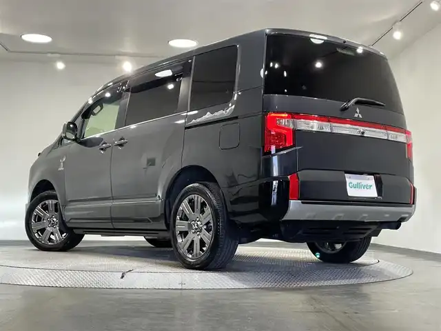 三菱 デリカＤ：５ ジャスパー 愛知県 2023(令5)年 3.5万km グラファイトグレーメタリック/ブラックマイカ アルパイン9インチディスプレイオーディオ/衝突軽減ブレーキ/両側電動スライドドア/アラウンドビューモニター/レーダークルーズコントロール/100V電源/ETC/ドライブレコーダー/デジタルインナーミラー/ブラインドスポットモニター/ステアリングヒーター/パワーシート/電動リアゲート/Bluetooth/レーンキープアシスト/オートハイビーム/HDMI接続/Carplay/プッシュスタート/USB接続/スマートキー/アイドリングストップ/ミュージックプレイヤー接続/フロアマット/純正アルミホイール/オートライト/禁煙車/ディーゼル/ターボ/4WD/パドルシフト/ハーフレザーシート/ウィンカーミラー/電動格納ミラー/フォグランプ/電動サイドステップ/横滑り防止装置/ステアリングリモコン/電動パーキングブレーキ/オートブレーキホールド