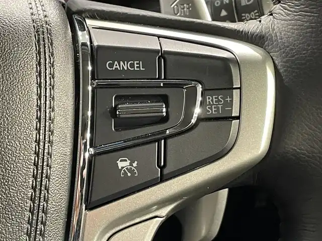 三菱 デリカＤ：５ ジャスパー 愛知県 2023(令5)年 3.5万km グラファイトグレーメタリック/ブラックマイカ アルパイン9インチディスプレイオーディオ/衝突軽減ブレーキ/両側電動スライドドア/アラウンドビューモニター/レーダークルーズコントロール/100V電源/ETC/ドライブレコーダー/デジタルインナーミラー/ブラインドスポットモニター/ステアリングヒーター/パワーシート/電動リアゲート/Bluetooth/レーンキープアシスト/オートハイビーム/HDMI接続/Carplay/プッシュスタート/USB接続/スマートキー/アイドリングストップ/ミュージックプレイヤー接続/フロアマット/純正アルミホイール/オートライト/禁煙車/ディーゼル/ターボ/4WD/パドルシフト/ハーフレザーシート/ウィンカーミラー/電動格納ミラー/フォグランプ/電動サイドステップ/横滑り防止装置/ステアリングリモコン/電動パーキングブレーキ/オートブレーキホールド