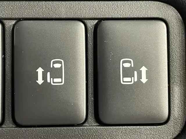 三菱 デリカＤ：５ ジャスパー 愛知県 2023(令5)年 3.5万km グラファイトグレーメタリック/ブラックマイカ アルパイン9インチディスプレイオーディオ/衝突軽減ブレーキ/両側電動スライドドア/アラウンドビューモニター/レーダークルーズコントロール/100V電源/ETC/ドライブレコーダー/デジタルインナーミラー/ブラインドスポットモニター/ステアリングヒーター/パワーシート/電動リアゲート/Bluetooth/レーンキープアシスト/オートハイビーム/HDMI接続/Carplay/プッシュスタート/USB接続/スマートキー/アイドリングストップ/ミュージックプレイヤー接続/フロアマット/純正アルミホイール/オートライト/禁煙車/ディーゼル/ターボ/4WD/パドルシフト/ハーフレザーシート/ウィンカーミラー/電動格納ミラー/フォグランプ/電動サイドステップ/横滑り防止装置/ステアリングリモコン/電動パーキングブレーキ/オートブレーキホールド