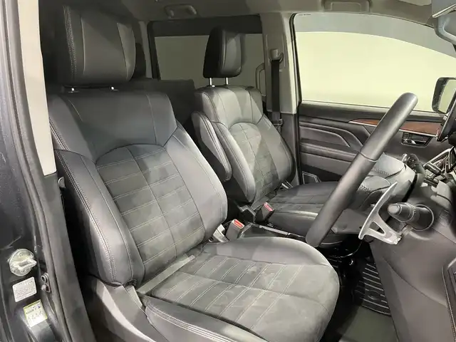 三菱 デリカＤ：５ ジャスパー 愛知県 2023(令5)年 3.5万km グラファイトグレーメタリック/ブラックマイカ アルパイン9インチディスプレイオーディオ/衝突軽減ブレーキ/両側電動スライドドア/アラウンドビューモニター/レーダークルーズコントロール/100V電源/ETC/ドライブレコーダー/デジタルインナーミラー/ブラインドスポットモニター/ステアリングヒーター/パワーシート/電動リアゲート/Bluetooth/レーンキープアシスト/オートハイビーム/HDMI接続/Carplay/プッシュスタート/USB接続/スマートキー/アイドリングストップ/ミュージックプレイヤー接続/フロアマット/純正アルミホイール/オートライト/禁煙車/ディーゼル/ターボ/4WD/パドルシフト/ハーフレザーシート/ウィンカーミラー/電動格納ミラー/フォグランプ/電動サイドステップ/横滑り防止装置/ステアリングリモコン/電動パーキングブレーキ/オートブレーキホールド