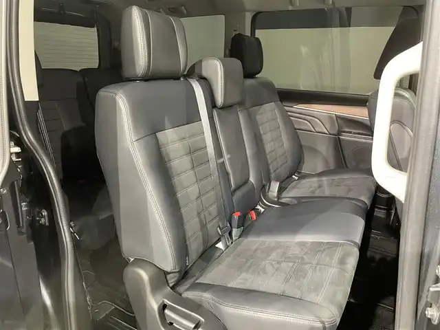 三菱 デリカＤ：５ ジャスパー 愛知県 2023(令5)年 3.5万km グラファイトグレーメタリック/ブラックマイカ アルパイン9インチディスプレイオーディオ/衝突軽減ブレーキ/両側電動スライドドア/アラウンドビューモニター/レーダークルーズコントロール/100V電源/ETC/ドライブレコーダー/デジタルインナーミラー/ブラインドスポットモニター/ステアリングヒーター/パワーシート/電動リアゲート/Bluetooth/レーンキープアシスト/オートハイビーム/HDMI接続/Carplay/プッシュスタート/USB接続/スマートキー/アイドリングストップ/ミュージックプレイヤー接続/フロアマット/純正アルミホイール/オートライト/禁煙車/ディーゼル/ターボ/4WD/パドルシフト/ハーフレザーシート/ウィンカーミラー/電動格納ミラー/フォグランプ/電動サイドステップ/横滑り防止装置/ステアリングリモコン/電動パーキングブレーキ/オートブレーキホールド