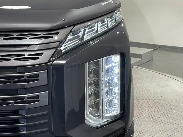 三菱 デリカＤ：５ ジャスパー 愛知県 2023(令5)年 3.5万km グラファイトグレーメタリック/ブラックマイカ アルパイン9インチディスプレイオーディオ/衝突軽減ブレーキ/両側電動スライドドア/アラウンドビューモニター/レーダークルーズコントロール/100V電源/ETC/ドライブレコーダー/デジタルインナーミラー/ブラインドスポットモニター/ステアリングヒーター/パワーシート/電動リアゲート/Bluetooth/レーンキープアシスト/オートハイビーム/HDMI接続/Carplay/プッシュスタート/USB接続/スマートキー/アイドリングストップ/ミュージックプレイヤー接続/フロアマット/純正アルミホイール/オートライト/禁煙車/ディーゼル/ターボ/4WD/パドルシフト/ハーフレザーシート/ウィンカーミラー/電動格納ミラー/フォグランプ/電動サイドステップ/横滑り防止装置/ステアリングリモコン/電動パーキングブレーキ/オートブレーキホールド