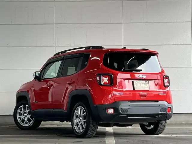 クライスラー・ジープ ジープ レネゲード リミテッド 4xe 山形県 2023(令5)年 3.7万km 赤 純正メモリナビ /バックカメラ　/アダプティブクルーズコントロール　/ETC2.0 /Bluetooth/USB /運転席/助手席パワーシート　/運転席/助手席シートヒーター　/レザーシート/ルーフレール　/AAC