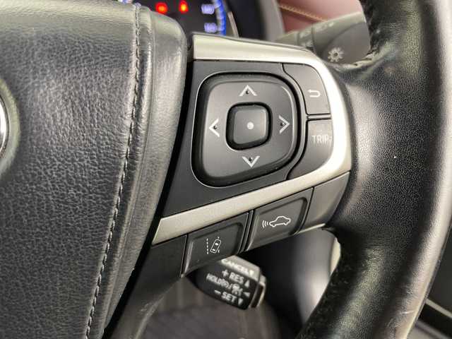 トヨタ ハリアー ハイブリッド プレミアム 道央・札幌 2018(平30)年 7.3万km ホワイトパールクリスタルシャイン ・４WD　/ハイブリッド/・TRDエアロ　F/S/R/・トヨタセーフティセンス/・プリクラッシュセーフティ/・レーダークルーズコントロール/・純正ディーラーOP9インチナビ/・DVD.CD.SD.BT.フルセグ/・バックカメラ/・パワーバックドア/・ハーフレザーシート/・パワーシート/シートヒーター/・LEDライト/オートハイビーム/・ビルトインETC/・スマートキー・カードキー