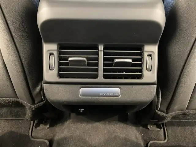 ランドローバー レンジローバーイヴォーク Rダイナミック S 熊本県 2019(令1)年 2.3万km 黒 ・スマートキー/・プッシュスタート/・オフロード情報/・低トラクション発進/・ドライブアシスト/・衝突回避/・疲労警告/・クロストラフィック検知/・車線変更アシスト/・エマージェンシーレーンキープ/・レーンキープアシスト/・クルーズコントロール(追従式)/・黒革シート/・前席パワーシート/・前席シートヒーター/・純正メモリナビ/【Bluetooth・USB・ApplaeCarPlay・AndroidAuto】/・フルセグTV/・全方位カメラ/・ETC/・パワーバックドア/・LEDヘッドランプ/・純正マット