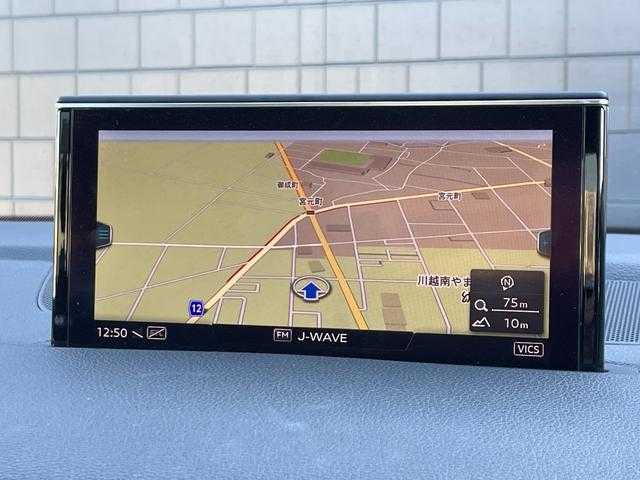 アウディ Ｑ７ 2．0TFSIクワトロ 埼玉県 2018(平30)年 6.1万km 白 黒革シート　/ＡＣＣ　/３列シート　/バーチャルコックピット　/純正ナビ　/３６０度カメラ　/ＴＶ　/シートヒーター　/パワーシート　/ＡｐｐｌｅＣａｒＰｌａｙ　/パワーバックドア　/ＬＥＤヘッドライト　/２０インチＡＷ