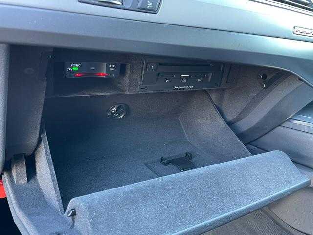 アウディ Ｑ７ 2．0TFSIクワトロ 埼玉県 2018(平30)年 6.1万km 白 黒革シート　/ＡＣＣ　/３列シート　/バーチャルコックピット　/純正ナビ　/３６０度カメラ　/ＴＶ　/シートヒーター　/パワーシート　/ＡｐｐｌｅＣａｒＰｌａｙ　/パワーバックドア　/ＬＥＤヘッドライト　/２０インチＡＷ