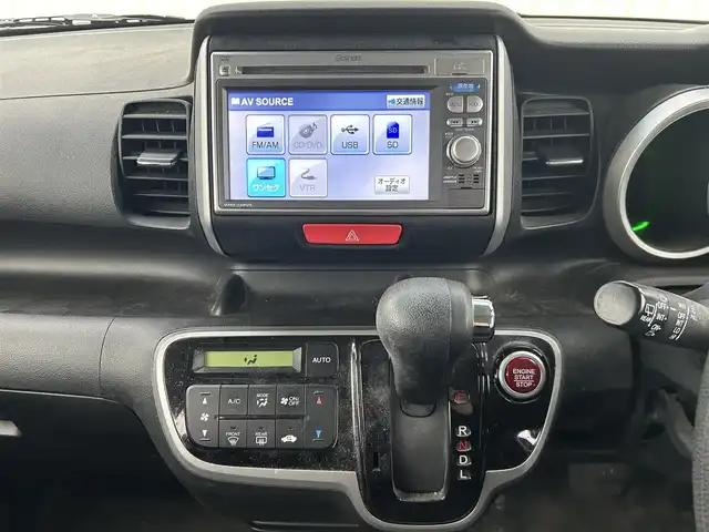 ホンダ Ｎ ＢＯＸ ＋ G SSパッケージ 富山県 2013(平25)年 10.5万km クリスタルブラックパール 純正SDナビ【Gather VXM-128VS】/（AM/FM/CD/DVD/ワンセグTV）/プッシュスタート/純正14インチAW/スマートキー/スペアキー/両側パワスラ/横滑り防止装置/盗難防止装置/保証書/取扱説明書