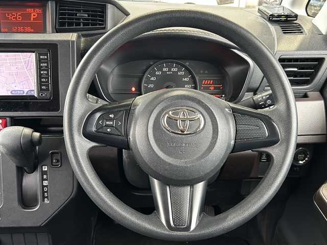トヨタ タンク X S 静岡県 2017(平29)年 12.4万km ファインブルーマイカメタリック 純正ナビ/・バックカメラ/・Bluetooth/・ワンセグTV/・SD/・CD/・AUX/主要装備/・プッシュスタート/・ETC車載器/・片側パワースライドドア/・衝突被害軽減システム/・アイドリングストップ/・純正フロアマット/・後席サンシェード/・ハロゲンヘッドライト/・スマートキー/・コーナーセンサー
