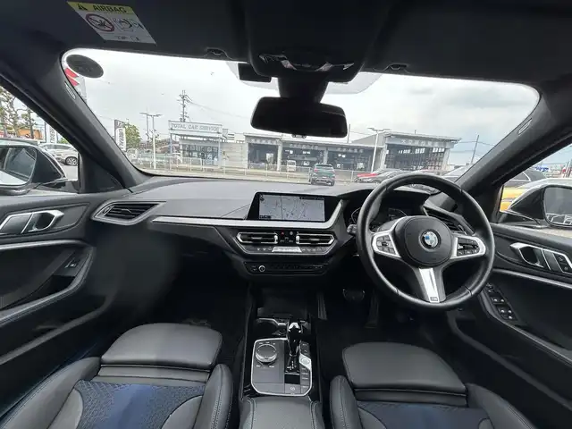 ＢＭＷ １１８ｄ Mスポーツ 滋賀県 2022(令4)年 3.2万km アルピンホワイトⅢ Mスポーツ/純正ナビ/Bカメラ/BT/USB/LEDヘッドライト/ハーフレザーシート/ACC/LKA/デジタルメーター/電動リアゲート/18インチAW/ルームミラーETC