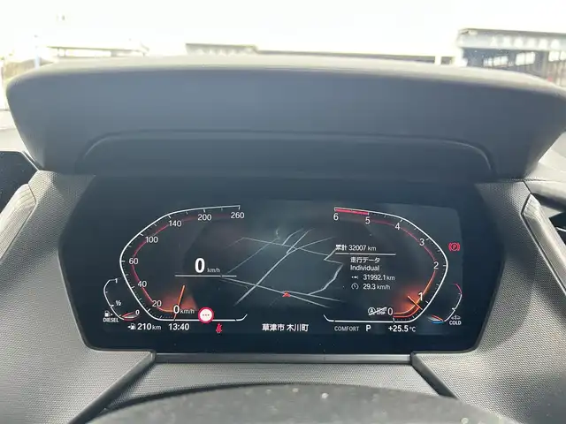 ＢＭＷ １１８ｄ Mスポーツ 滋賀県 2022(令4)年 3.2万km アルピンホワイトⅢ Mスポーツ/純正ナビ/Bカメラ/BT/USB/LEDヘッドライト/ハーフレザーシート/ACC/LKA/デジタルメーター/電動リアゲート/18インチAW/ルームミラーETC