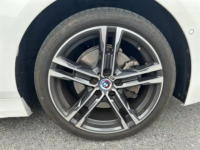 ＢＭＷ １１８ｄ Mスポーツ 滋賀県 2022(令4)年 3.2万km アルピンホワイトⅢ Mスポーツ/純正ナビ/Bカメラ/BT/USB/LEDヘッドライト/ハーフレザーシート/ACC/LKA/デジタルメーター/電動リアゲート/18インチAW/ルームミラーETC