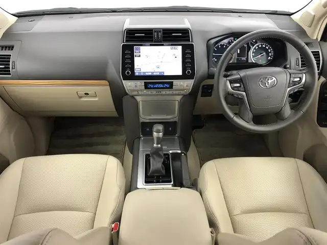 トヨタ ランドクルーザー プラド TX Lパッケージ マットブラED 愛知県 2022(令4)年 1.9万km ホワイトパールクリスタルシャイン １オーナー　/７人　/サンルーフ　/9インチナビ　/全方位カメラ　/ルーフレール　/レザーシート　/前席パワーシート　/シートヒーター　/エアーシート　/前後ドラレコ　/ＥＴＣ２．０　/ＭＴモード　/ＢＳＭ　/ＵＳＢ　/取説　/保証書