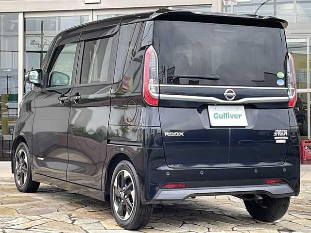 日産 ルークス ハイウェイスター X 静岡県 2021(令3)年 7.4万km ブラック 純正ナビ/・iPod/・SD/・FM/AM/・ワンセグTV/・CD/・Bluetooth/主要装備/・全方位カメラ/・ＥＴＣ/・片側パワースライドドア/・アイドリングストップ/・エマージェンシーブレーキ/・ドライブレコーダー/・ＬＥＤヘッドライト/・車線逸脱警報/・クリアランスソナー/・プッシュスタート/・オートエアコン/・純正フロアマット/・サイドカーテンエアバッグ/・nanoe