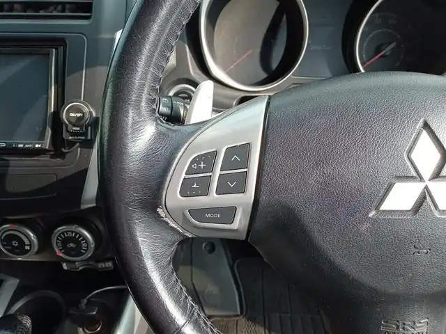 三菱 ＲＶＲ G 福井県 2011(平23)年 10.4万km チタニウムグレーメタリック 純正17インチAW/４WD/バックカメラ/シートヒーター/パドルシフト/キセノンヘッドライト/Fフォグ/前後ドライブレコーダー/クルーズコントロール/ETC/アルパイン7インチメモリナビ/横滑り防止装置/盗難防止装置/ダブルエアバッグ/純正フロアマット/スマートキー