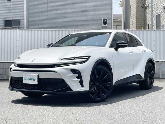 トヨタ クラウン スポーツ Z 栃木県 2024(令6)年 0.4万km プレシャスホワイトパール ワンオーナー/Toyota Safety Sense/・プリクラッシュセーフティ/・緊急時操舵支援+フロントクロストラフィックアラート［FCTA］+レーントレーシングアシスト［LTA］/・レーンチェンジアシスト［LCA］+レーンディパーチャーアラート［LDA］/・レーダークルーズコントロール(全車速追従機能付)/・アダプティブハイビームシステム［AHS］/・ロードサインアシスト［RSA］/・ドライバー異常時対応システム/・プロアクティブドライビングアシスト［PDA］/・発進遅れ告知機能［TMN］/ブラインドスポットモニター［BSM］+安心降車システム［SEA］+後方車両接近告知+周辺車両接近時サポート+後方車両への接近警報+セカンダリーコリジョンブレーキ/パーキングサポートブレーキ/トヨタチームメイト/デジタルインナーミラー/カラーヘッドアップディスプレイ/12.3インチコネクティッドナビ/パノラミックビューモニター/前後方ドライブレコーダー/本革シート/運転席・助手席パワーシート/前席シートヒーター・ベンチレーション/ハンズフリーパワーバックドア/おくだけ充電/ETC2.0/LEDヘッドランプ/21インチアルミホイール