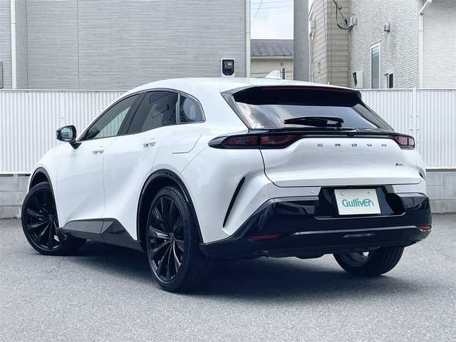 トヨタ クラウン スポーツ Z 栃木県 2024(令6)年 0.4万km プレシャスホワイトパール ワンオーナー/Toyota Safety Sense/・プリクラッシュセーフティ/・緊急時操舵支援+フロントクロストラフィックアラート［FCTA］+レーントレーシングアシスト［LTA］/・レーンチェンジアシスト［LCA］+レーンディパーチャーアラート［LDA］/・レーダークルーズコントロール(全車速追従機能付)/・アダプティブハイビームシステム［AHS］/・ロードサインアシスト［RSA］/・ドライバー異常時対応システム/・プロアクティブドライビングアシスト［PDA］/・発進遅れ告知機能［TMN］/ブラインドスポットモニター［BSM］+安心降車システム［SEA］+後方車両接近告知+周辺車両接近時サポート+後方車両への接近警報+セカンダリーコリジョンブレーキ/パーキングサポートブレーキ/トヨタチームメイト/デジタルインナーミラー/カラーヘッドアップディスプレイ/12.3インチコネクティッドナビ/パノラミックビューモニター/前後方ドライブレコーダー/本革シート/運転席・助手席パワーシート/前席シートヒーター・ベンチレーション/ハンズフリーパワーバックドア/おくだけ充電/ETC2.0/LEDヘッドランプ/21インチアルミホイール