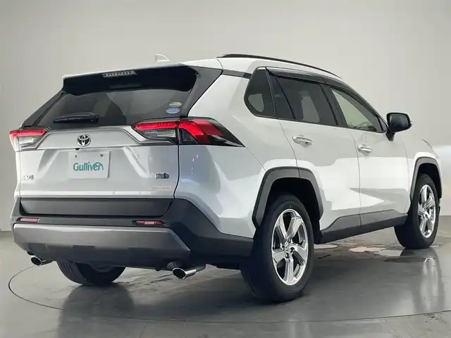 トヨタ ＲＡＶ４ ハイブリッドG 愛知県 2021(令3)年 4.2万km ホワイトパールクリスタルシャイン 純正９型ＤＡナビ　パノラマムーンルーフ　BSM 禁煙車　全方位カメラ　黒革　シートヒーター　ハンドルヒーター　　セーフティセンス　衝突軽減　追従クルコン　コーナーセンサー　ルーフレール　ＬＥＤライト　フォグ　