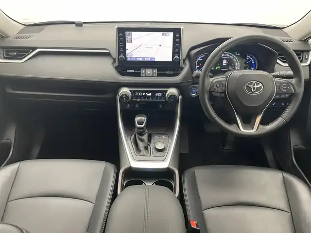 トヨタ ＲＡＶ４ ハイブリッドG 愛知県 2021(令3)年 4.2万km ホワイトパールクリスタルシャイン 純正９型ＤＡナビ　パノラマムーンルーフ　BSM 禁煙車　全方位カメラ　黒革　シートヒーター　ハンドルヒーター　　セーフティセンス　衝突軽減　追従クルコン　コーナーセンサー　ルーフレール　ＬＥＤライト　フォグ　