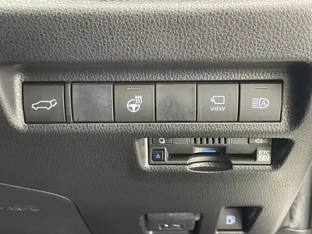 トヨタ ＲＡＶ４ ハイブリッドG 愛知県 2021(令3)年 4.2万km ホワイトパールクリスタルシャイン 純正９型ＤＡナビ　パノラマムーンルーフ　BSM 禁煙車　全方位カメラ　黒革　シートヒーター　ハンドルヒーター　　セーフティセンス　衝突軽減　追従クルコン　コーナーセンサー　ルーフレール　ＬＥＤライト　フォグ　