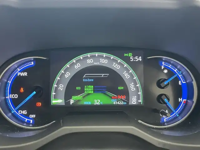 トヨタ ＲＡＶ４ ハイブリッドG 愛知県 2021(令3)年 4.2万km ホワイトパールクリスタルシャイン 純正９型ＤＡナビ　パノラマムーンルーフ　BSM 禁煙車　全方位カメラ　黒革　シートヒーター　ハンドルヒーター　　セーフティセンス　衝突軽減　追従クルコン　コーナーセンサー　ルーフレール　ＬＥＤライト　フォグ　