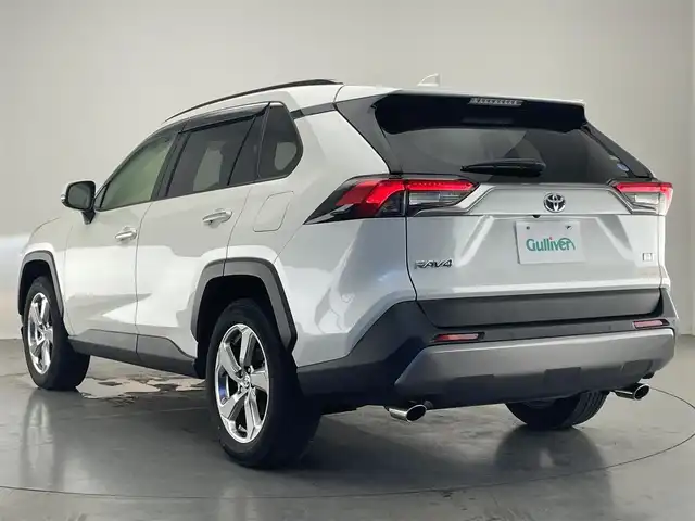 トヨタ ＲＡＶ４ ハイブリッドG 愛知県 2021(令3)年 4.2万km ホワイトパールクリスタルシャイン 純正９型ＤＡナビ　パノラマムーンルーフ　BSM 禁煙車　全方位カメラ　黒革　シートヒーター　ハンドルヒーター　　セーフティセンス　衝突軽減　追従クルコン　コーナーセンサー　ルーフレール　ＬＥＤライト　フォグ　