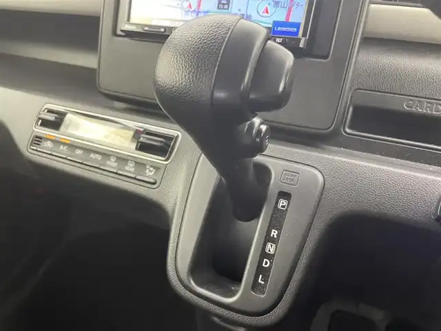 スズキ ワゴンＲ HYBRID FX 富山県 2018(平30)年 1.7万km ピュアレッド 社外ナビ（AM/FM/CD/BT/ワンセグ）/全方位カメラ/ドライブレコーダー/ETC/D席シートヒーター/ヘッドアップディスプレイ/衝突被害軽減システム/レーンキープアシスト/横滑り防止装置/アイドリングストップ/社外フロアマット/オートハロゲンライト/ステアリングスイッチ/電動格納ミラー/スマートキー