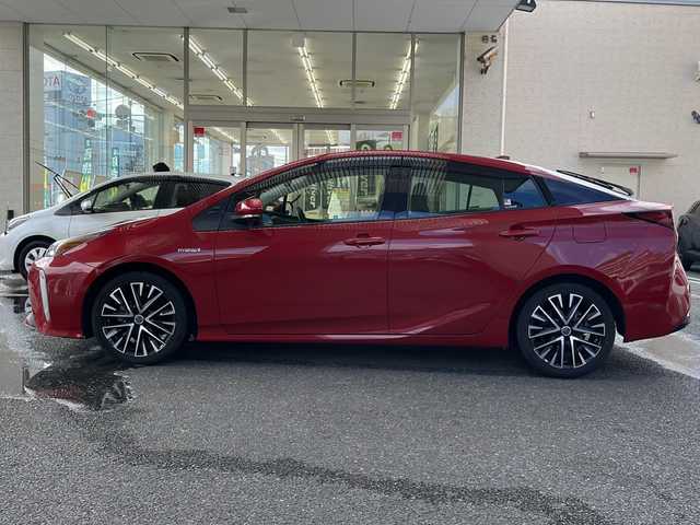 トヨタ プリウス S ツーリングセレクション 大阪府 2019(令1)年 9.6万km エモーショナルレッドⅡ 純正メモリーナビ/フルセグテレビ/Bluetooth接続/DVD再生/全周囲カメラ/バックカメラ/衝突軽減システム/車線逸脱警報/レーダークルーズコントロール/LEDライト/合皮レザーシート/フロントシートヒーター/スマートキー/プッシュスタート/ビルトイビETC/前後ドラレコ/スペアキー1本