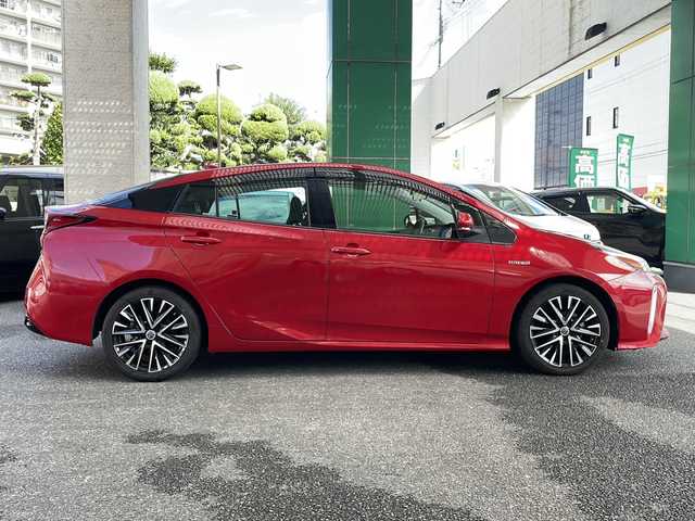 トヨタ プリウス S ツーリングセレクション 大阪府 2019(令1)年 9.6万km エモーショナルレッドⅡ 純正メモリーナビ/フルセグテレビ/Bluetooth接続/DVD再生/全周囲カメラ/バックカメラ/衝突軽減システム/車線逸脱警報/レーダークルーズコントロール/LEDライト/合皮レザーシート/フロントシートヒーター/スマートキー/プッシュスタート/ビルトイビETC/前後ドラレコ/スペアキー1本