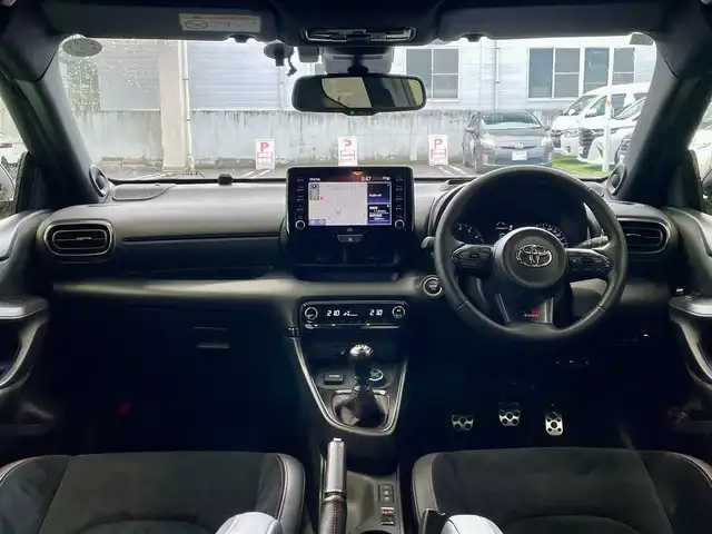 トヨタ ＧＲヤリス RZ ハイパフォーマンス ファーストED 宮城県 2020(令2)年 5.6万km スーパーホワイトⅡ ワンオーナー/4WD/純正メモリナビ/FM/AM/BT/USB/フルセグTV/バックカメラ/ハーフレザーシート/前席シートヒーター/ステアリングスイッチ/ステアリングヒーター/ブラインドスポットモニター/追従型クルーズコントロール/レーンキープアシスト/コーナーセンサー/横滑り防止装置/衝突被害軽減システム/アイドリングストップ/純正アルミ夏タイヤ18インチ/冬タイヤ18インチ/純正フロアマット/ウィンカードアミラー/電動格納ミラー/LEDライト/ヘッドランプレベライザー/オートマチックハイビーム/プッシュスタート/保証書・記録簿・取扱説明書