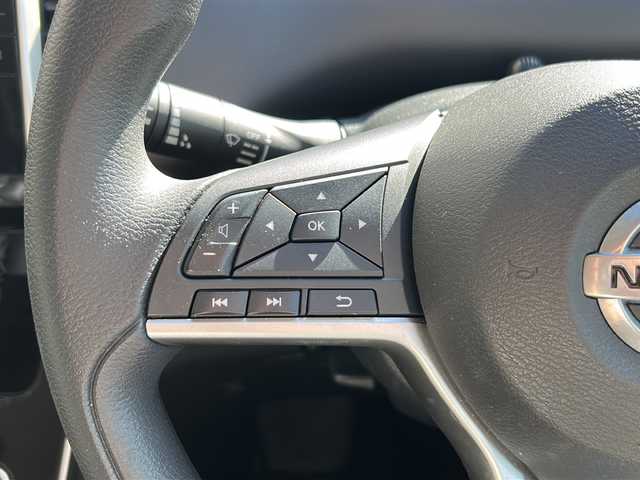 日産 セレナ X V 広島県 2020(令2)年 5.7万km ブリリアントホワイトパール セーフティパックA/オートデュアルエアコン/エマージェンシーブレーキ/車線逸脱警報/標識認識機能/速度標識認識/BSM/コーナーセンサー/クルーズコントロール/純正10インチナビ/・フルセグ/CD/DVD/Blu-ray/Bluetooth/社外フリップダウンモニター/アラウンドビューモニター/両側パワースライドドア/ステアリングスイッチ/純正フロアマット/純正ドアバイザー/カプロンシート/オートライト/スマートキー/プッシュスタート/ETC/W+サイド+カーテンエアバック