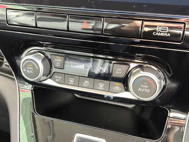 日産 セレナ X V 広島県 2020(令2)年 5.7万km ブリリアントホワイトパール セーフティパックA/オートデュアルエアコン/エマージェンシーブレーキ/車線逸脱警報/標識認識機能/速度標識認識/BSM/コーナーセンサー/クルーズコントロール/純正10インチナビ/・フルセグ/CD/DVD/Blu-ray/Bluetooth/社外フリップダウンモニター/アラウンドビューモニター/両側パワースライドドア/ステアリングスイッチ/純正フロアマット/純正ドアバイザー/カプロンシート/オートライト/スマートキー/プッシュスタート/ETC/W+サイド+カーテンエアバック