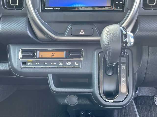 スズキ ハスラー Jスタイル Ⅱ 沖縄県 2024(令6)年 1.1万km デニムブルー ガンメタリック 2トーン 社外ナビ・Bluetooth・CD・DVD/ETC/シートヒーター/純正アルミ/レーンキープアシスト/衝突軽減システム/オートライト/リアパーキングセンサー/LEDヘッドライト/ステアリングスイッチ/電動格納ミラー