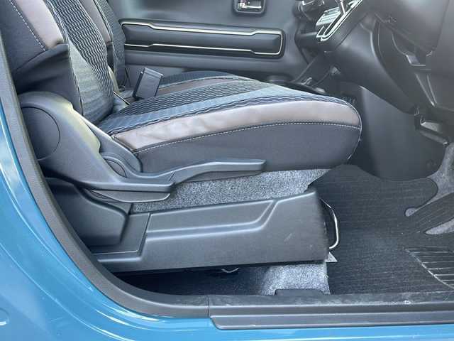 スズキ ハスラー Jスタイル Ⅱ 沖縄県 2024(令6)年 1.1万km デニムブルー ガンメタリック 2トーン 社外ナビ・Bluetooth・CD・DVD/ETC/シートヒーター/純正アルミ/レーンキープアシスト/衝突軽減システム/オートライト/リアパーキングセンサー/LEDヘッドライト/ステアリングスイッチ/電動格納ミラー