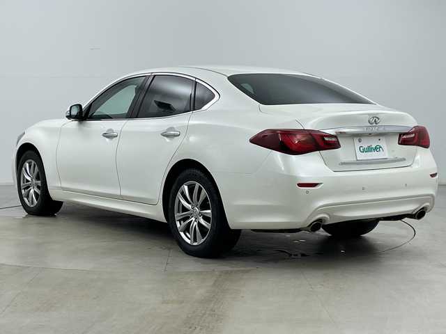 日産 フーガ 370GT FOUR 道央・札幌 2018(平30)年 8.5万km ブリリアントホワイトパール ・4WD/・純正ナビ&TV&CD&BT/・全方位カメラ/・エマージェンシーブレーキ/・ブラインドスポットモニター/・レーダークルーズコントロール/・ステアリングスイッチ/・レザーシート/・前席パワーシート/・メモリー機能付きシート/・前席シートヒーター/・ビルトインETC/・社外前後ドライブレコーダー/・純正エンジンスターター/・LEDヘッドライト/・オートライト/・スマートキー/・純正AW付夏タイヤ積込