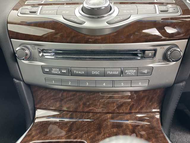 日産 フーガ 370GT FOUR 道央・札幌 2018(平30)年 8.5万km ブリリアントホワイトパール ・4WD/・純正ナビ&TV&CD&BT/・全方位カメラ/・エマージェンシーブレーキ/・ブラインドスポットモニター/・レーダークルーズコントロール/・ステアリングスイッチ/・レザーシート/・前席パワーシート/・メモリー機能付きシート/・前席シートヒーター/・ビルトインETC/・社外前後ドライブレコーダー/・純正エンジンスターター/・LEDヘッドライト/・オートライト/・スマートキー/・純正AW付夏タイヤ積込