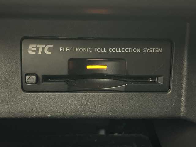 日産 フーガ 370GT FOUR 道央・札幌 2018(平30)年 8.5万km ブリリアントホワイトパール ・4WD/・純正ナビ&TV&CD&BT/・全方位カメラ/・エマージェンシーブレーキ/・ブラインドスポットモニター/・レーダークルーズコントロール/・ステアリングスイッチ/・レザーシート/・前席パワーシート/・メモリー機能付きシート/・前席シートヒーター/・ビルトインETC/・社外前後ドライブレコーダー/・純正エンジンスターター/・LEDヘッドライト/・オートライト/・スマートキー/・純正AW付夏タイヤ積込