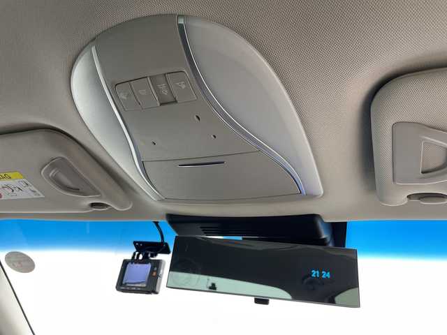 日産 フーガ 370GT FOUR 道央・札幌 2018(平30)年 8.5万km ブリリアントホワイトパール ・4WD/・純正ナビ&TV&CD&BT/・全方位カメラ/・エマージェンシーブレーキ/・ブラインドスポットモニター/・レーダークルーズコントロール/・ステアリングスイッチ/・レザーシート/・前席パワーシート/・メモリー機能付きシート/・前席シートヒーター/・ビルトインETC/・社外前後ドライブレコーダー/・純正エンジンスターター/・LEDヘッドライト/・オートライト/・スマートキー/・純正AW付夏タイヤ積込