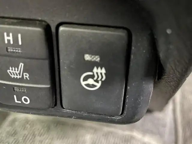 トヨタ シエンタ G クエロ 群馬県 2018(平30)年 6万km ブラックマイカ/エアーイエロー 2トーン ＡＬＰＩＮＥ１１インチナビ　パノラミックビューモニター　両側パワースライドドア　ＡＨＢ　ハーフレザー　シートヒーター　ステアリングリモコン　ステアリングヒーター　ドライブレコーダー　ＥＴＣ　禁煙車