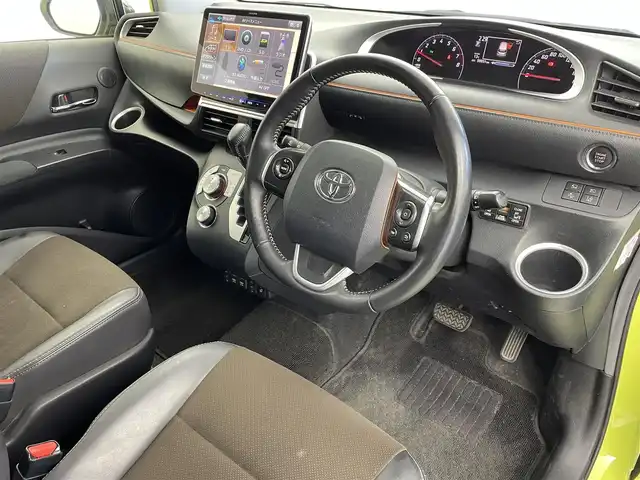 トヨタ シエンタ G クエロ 群馬県 2018(平30)年 6万km ブラックマイカ/エアーイエロー 2トーン ＡＬＰＩＮＥ１１インチナビ　パノラミックビューモニター　両側パワースライドドア　ＡＨＢ　ハーフレザー　シートヒーター　ステアリングリモコン　ステアリングヒーター　ドライブレコーダー　ＥＴＣ　禁煙車