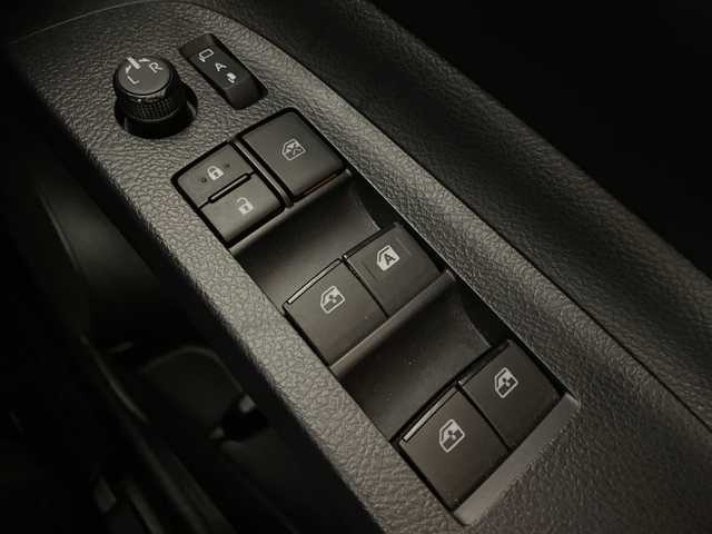 トヨタ シエンタ ハイブリッド ファンベースG 福岡県 2019(平31)年 3.8万km ブラックマイカ/センシュアルレッドマイカ 純正ナビ/両側パワスラ/クルーズコントロール/全方位カメラ/前後コーナーセンサー/社外ドラレコ/純正ETC/CD再生/シートヒーター/ステアリングヒーター/レーンキープアシスト/ウォークスルー/フルセグTV/オートライト